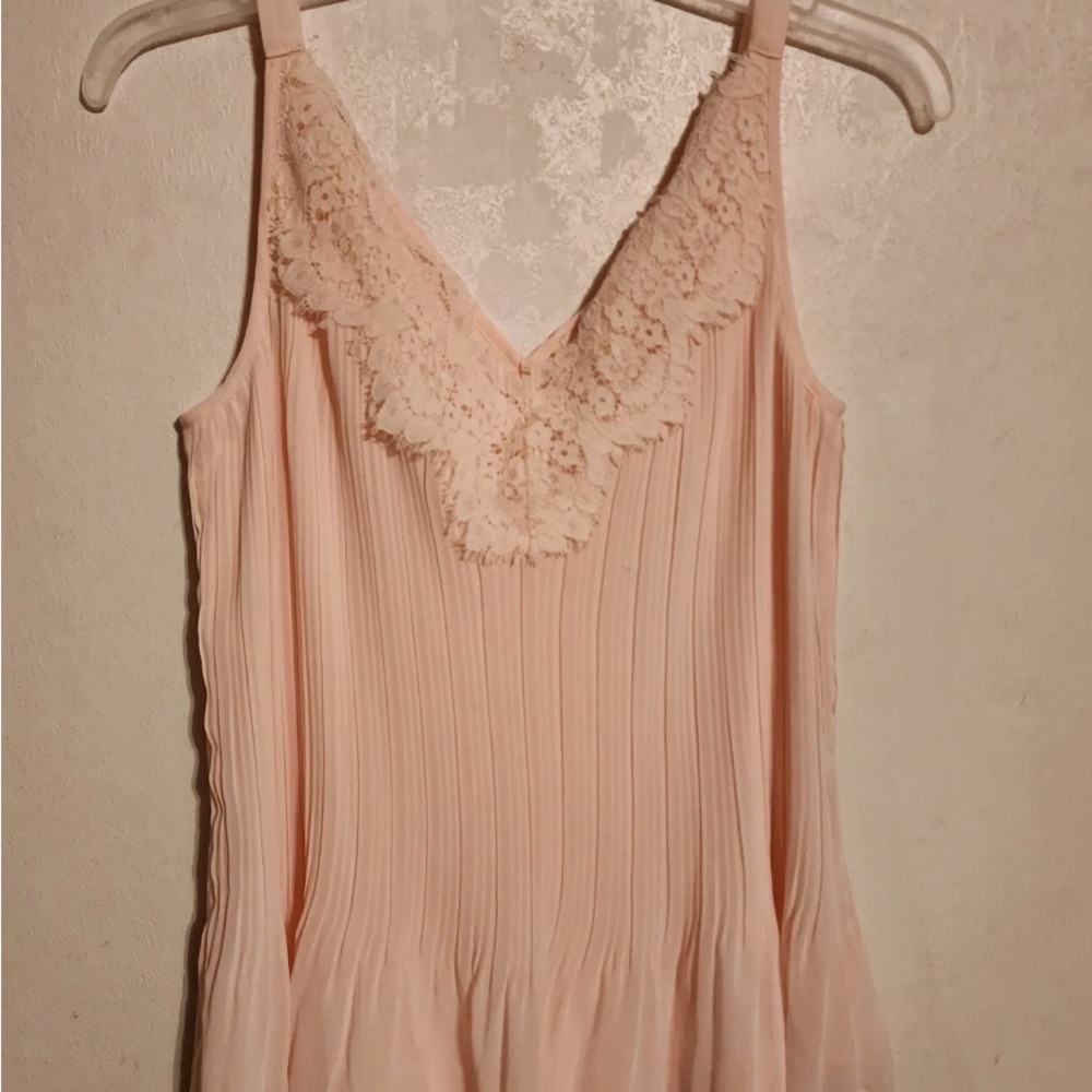 Chico's Soft Pink Sleeveless Top